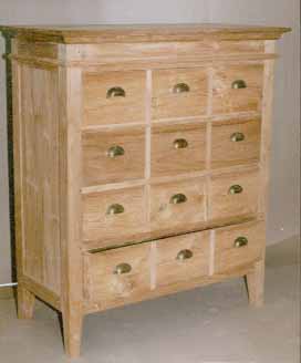 chest4drawers.jpg (14022 bytes)